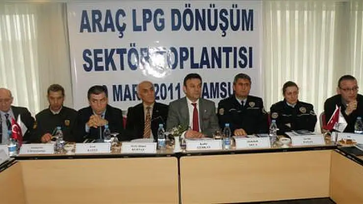 Oto gaz dönüşüm sektörü bir araya geldi