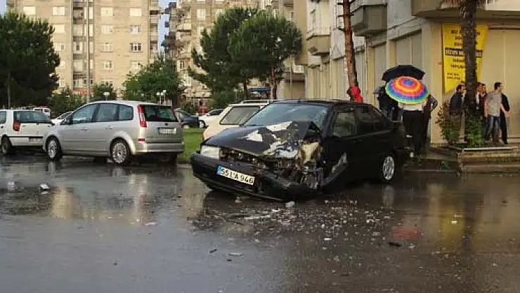 Kaygan Zemin Kaza Yaptırdı