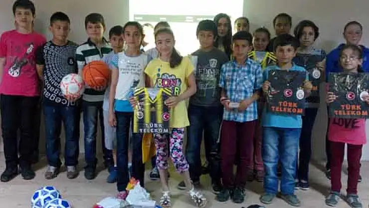 Çarşamba Sakarya Ana fen Dershanesi'nden öğrencilere karne hediyesi...