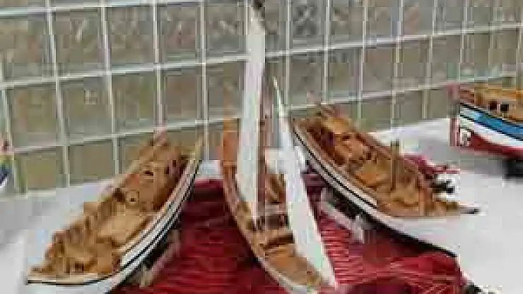 Adliyede Gemi Maketi Sergisi