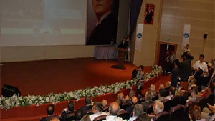 Yılmaz: Köylerdeki Ahşap Binalar Yok Ediliyor