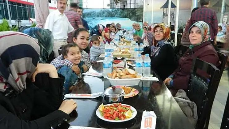 Lösemeli Çocuklara İftar