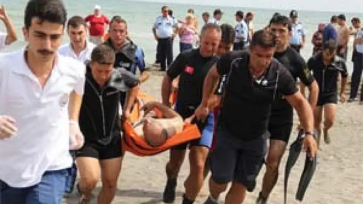 Akrabasını Kurtarmak İsterken Boğuldu