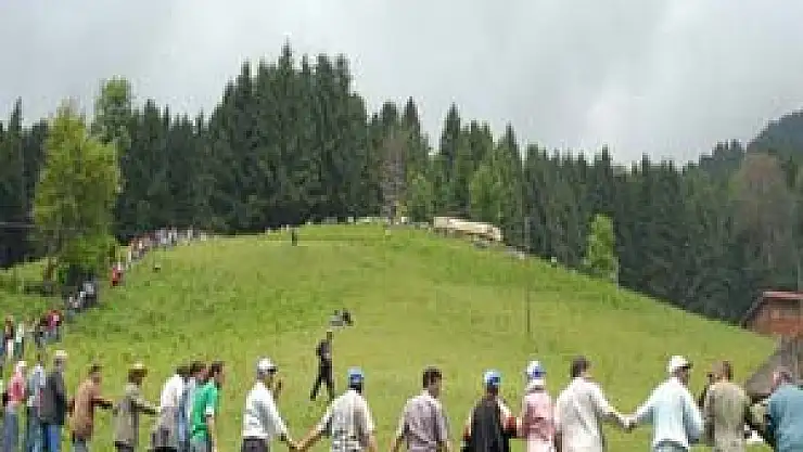 Kadınlı-Erkekli Olmaz