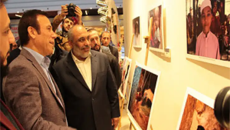 'YAŞAMIN KIYISINDA İNSAN' FOTOĞRAFLARLA ANLATILDI