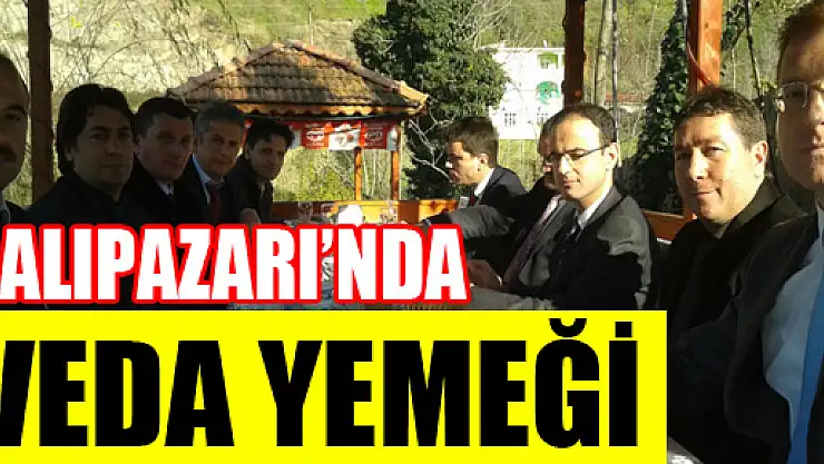 Salıpazarı'nda öğretmenlere veda yemeği  