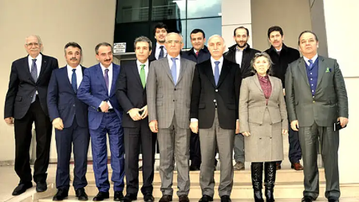 Vali Şahin ders verdi