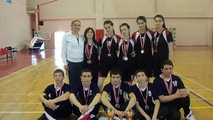 Çarşamba Lisesi Başarıya Doymuyor