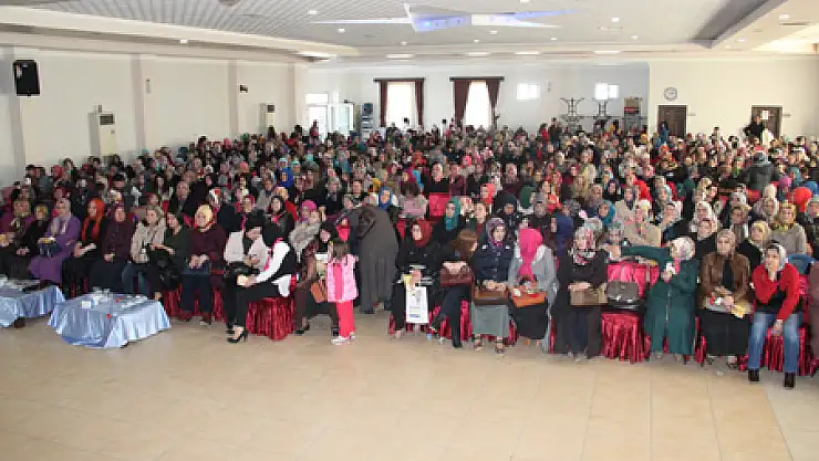 TEKKEKÖY BELEDİYESİ'NDEN KADINLAR GÜNÜ KUTLAMASI