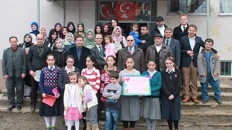 İlahiyat Öğrencilerinden Sevindiren proje