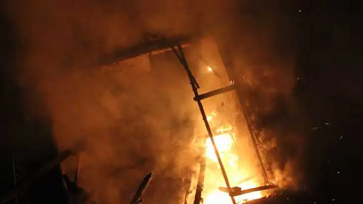 ÇARŞAMBA'DA YANGIN CAN ALDI