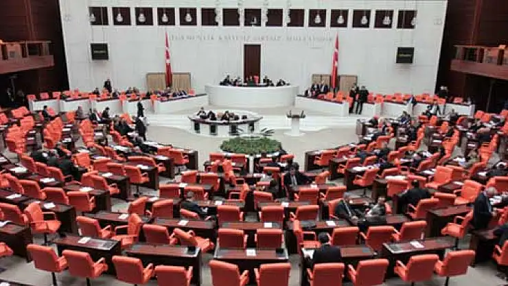 Meclis yine gerildi