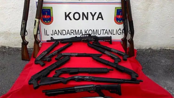 Kargoyla silah teslimatı polise takıldı