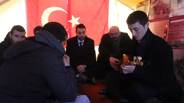 Ülkü Ocakları Çanakkale Şehitleri'ni andı