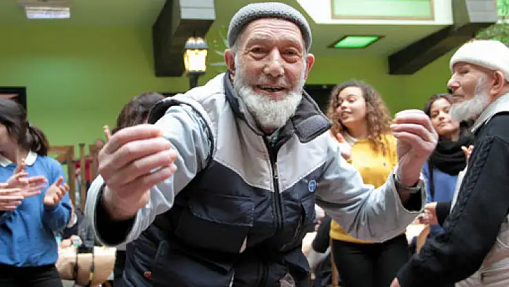 Yaşlılar Doyasıya Eğlendi