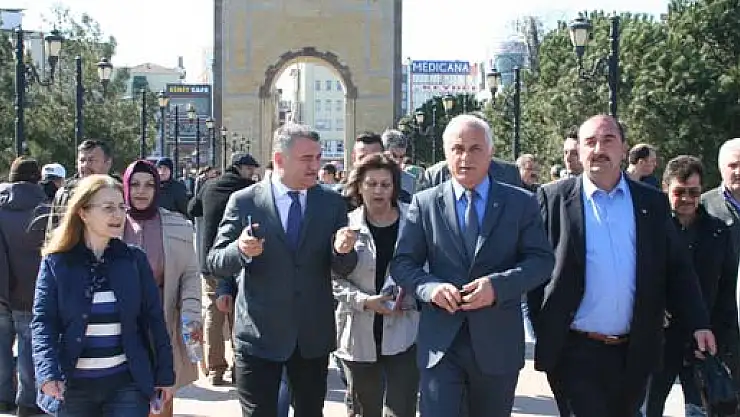 'Aykırı Görüşe Tahammülleri Yok'