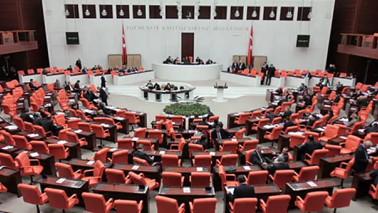 Milletvekili seçilme yaşında önemli gelişme