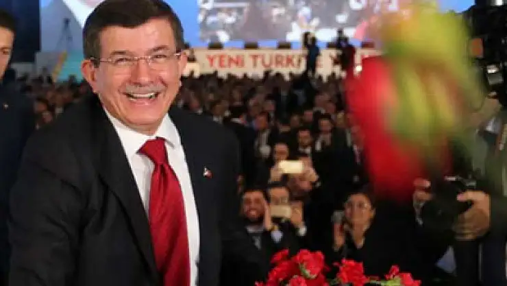 AK Parti'nin seçim şarkılarını hangi sanatçılar hazırladı ?