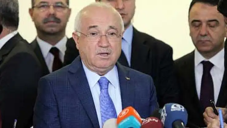 Cemil Çiçek: 'Karma bir sistemle Türkiye'nin işlerini götüremeyiz'