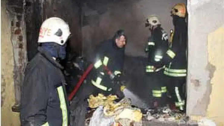 Çöp Evde Yangın Çıktı