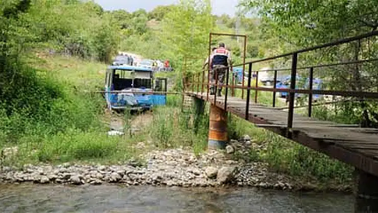 Mersin'de kaza: 12 öğrenci yaralı