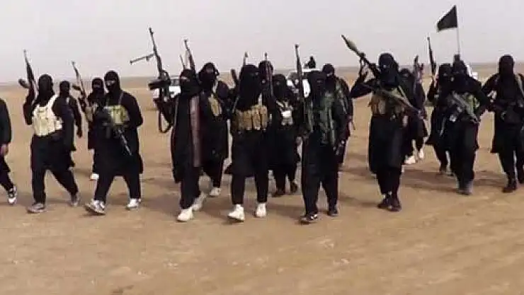 IŞİD esir aldığı 300 Ezidi'yi öldürdü