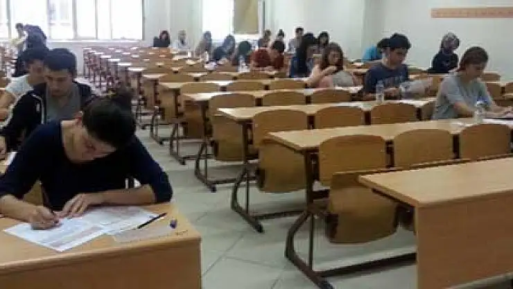 KPSS operasyonunda 4 TRT çalışanı tutuklandı