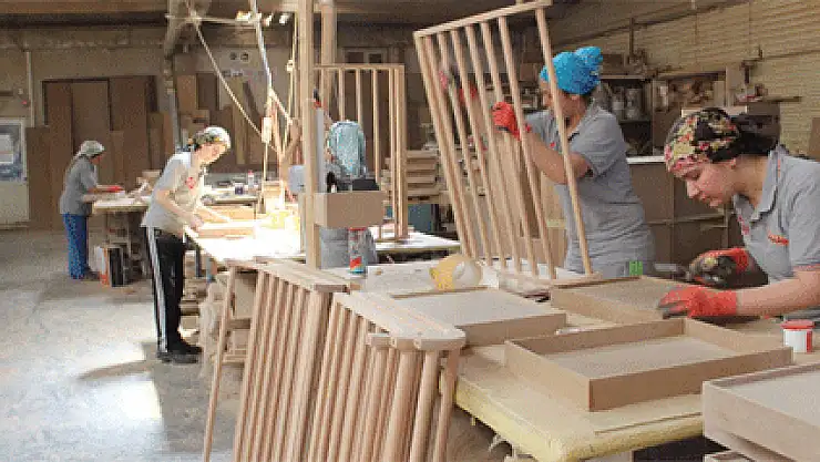 Bu anneler iş buldukları için mutlu