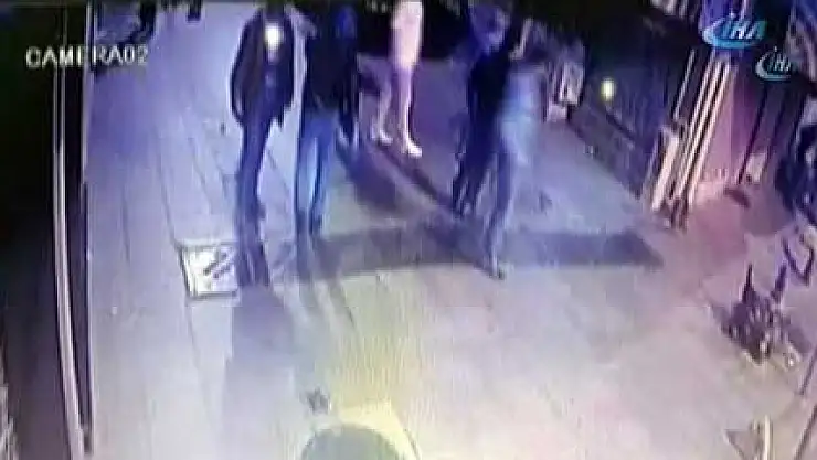 ÖDP'li gencin bıçaklanma anı kamerada