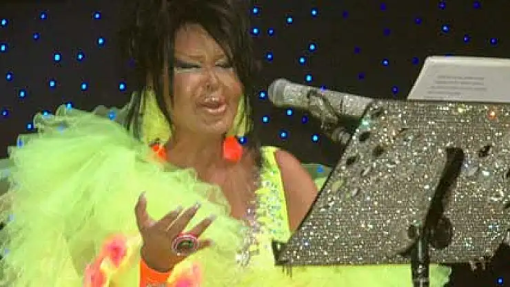 Bülent Ersoy'dan Kenan Evren çıkışı: 'Hakkımı helal etmiyorum'