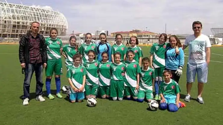 Ayvacık'ın Altın Kızları