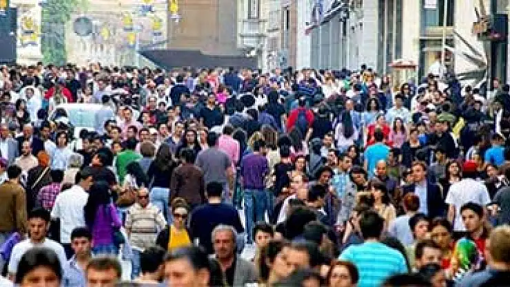 Türkiye'de Gençler Gelecekten Umutsuz