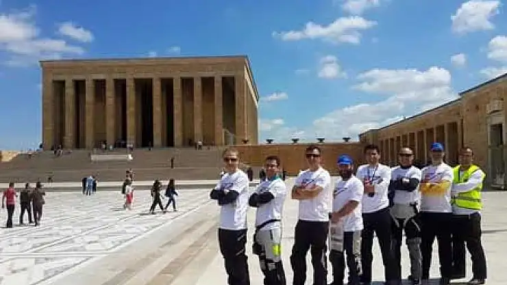 Gezginler 'Ata'nın Huzurunda