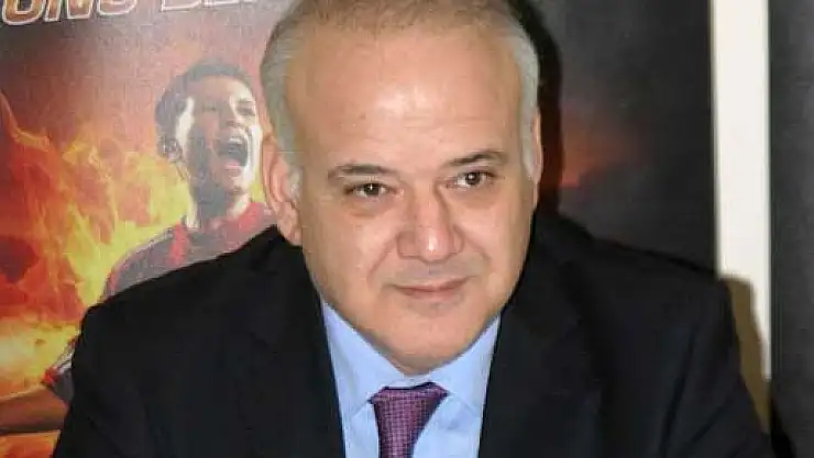 Ahmet Çakar'dan ilginç tweetler