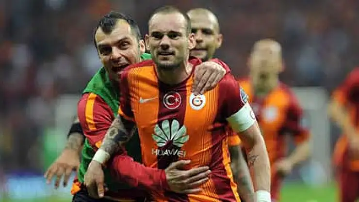 Sneijder'den 100 maçta 50 gole katkı