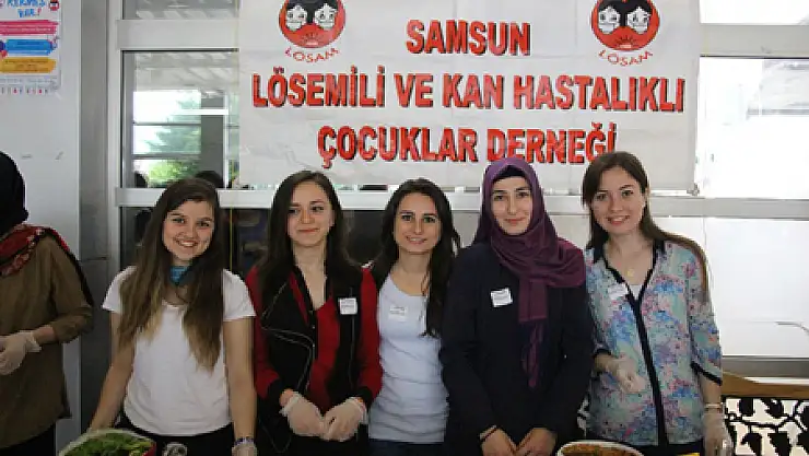 OMÜ'lü Öğrencilerden Lösemili Çocuklara kermes
