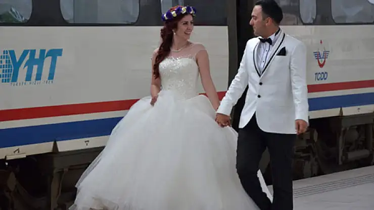 Yüksek hızlı 'aşk'