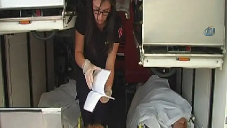 Esad Tel Rıfat'ı bombalıyor, yaralılar Kilis'e getiriliyor