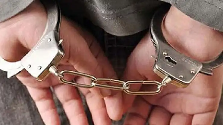 'Paralel yapı'da 5 tutuklama