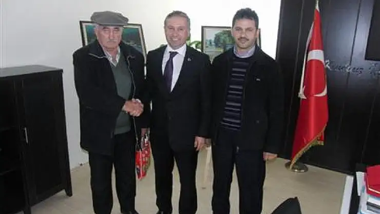 Başkan Belur' a, 'Kıyı Kenar' plaketi