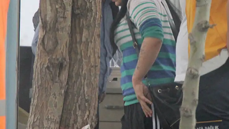 İntihara Kalkışan Kadını Zabıta İkna Etti