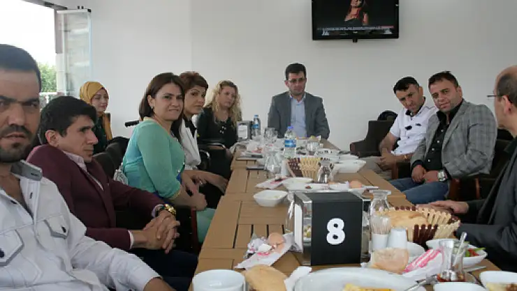 Bedensel Engelliler kahvaltıda buluştu