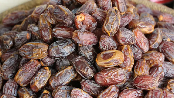 HURMALAR BAŞKÖŞEYE