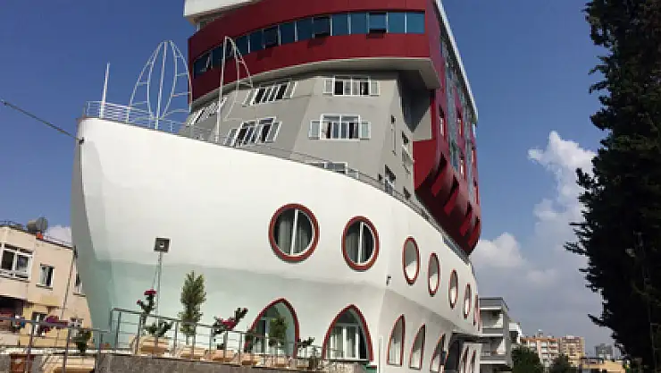 Gemi değil öğrenci yurdu