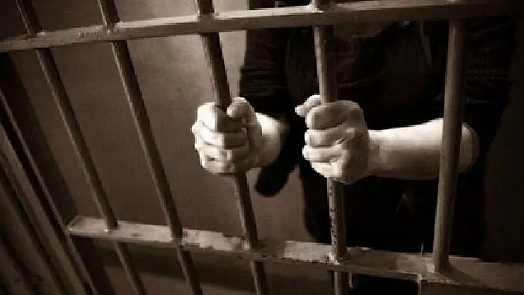 Yemen'de mahkumlar firar etti