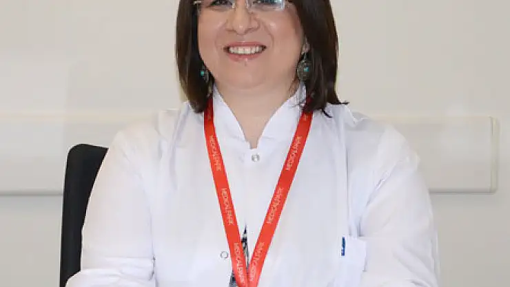 UZMANLARDAN 'UZUN SÜRE GÜNEŞTE KALMAYIN' UYARISI