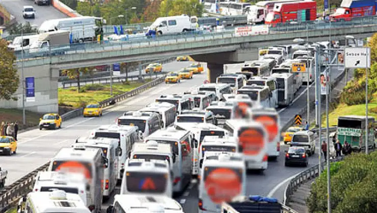 İstanbul Otogarı'nda biletler tükeniyor