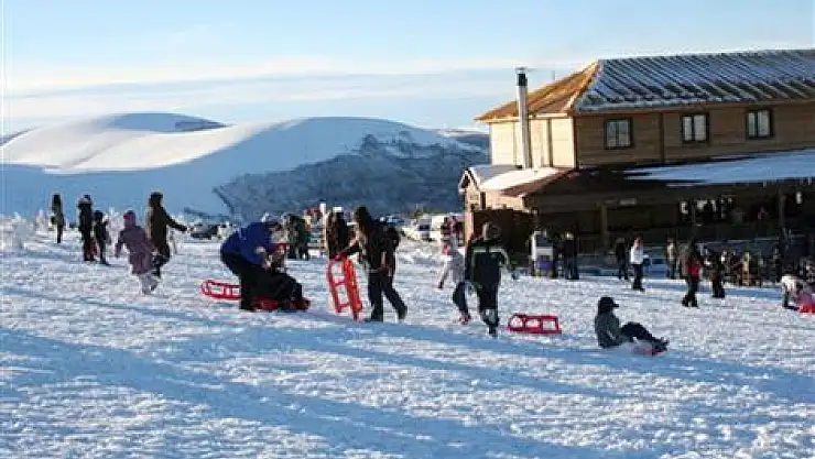 Kar kalınlığı 20 santime ulaştı