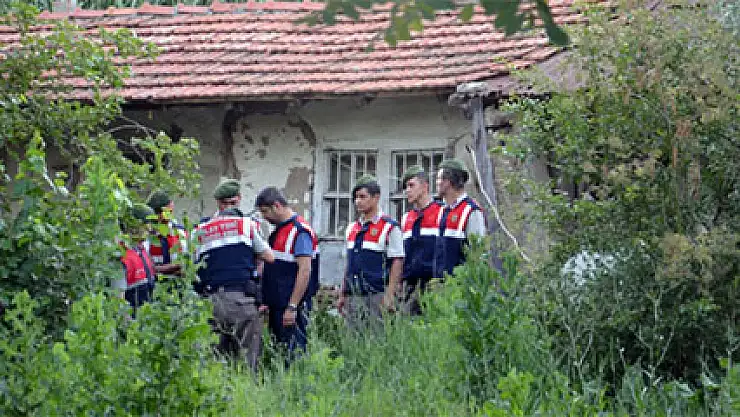 Öldürdüğü kişinin maaşını çekerken yakalandı