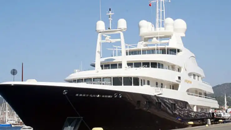 Kral Abdullah'ın mega yatı Marmaris'te